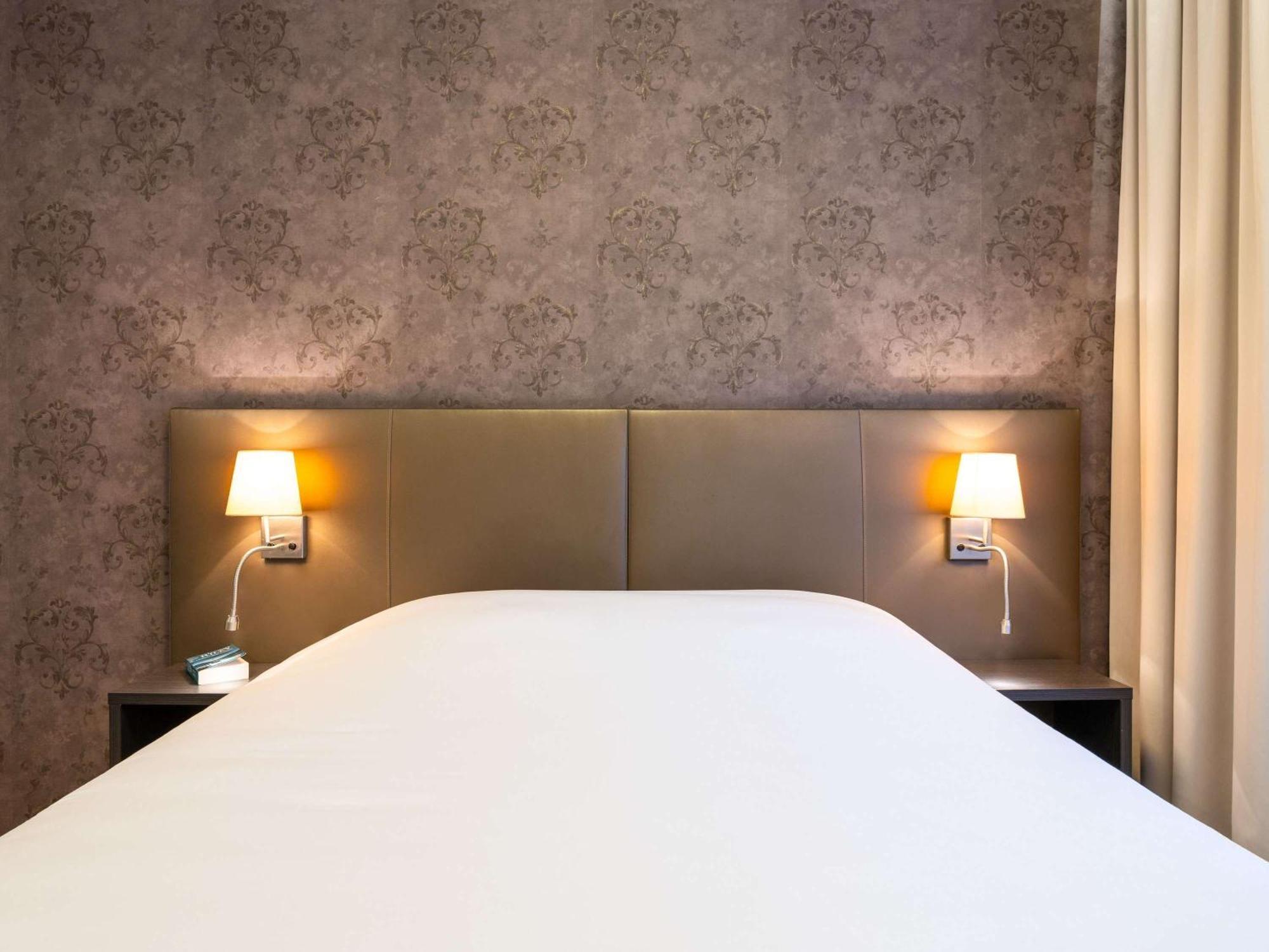 Ibis Styles Hotel Brussels Centre Stephanie Saint-Gilles Exterior photo