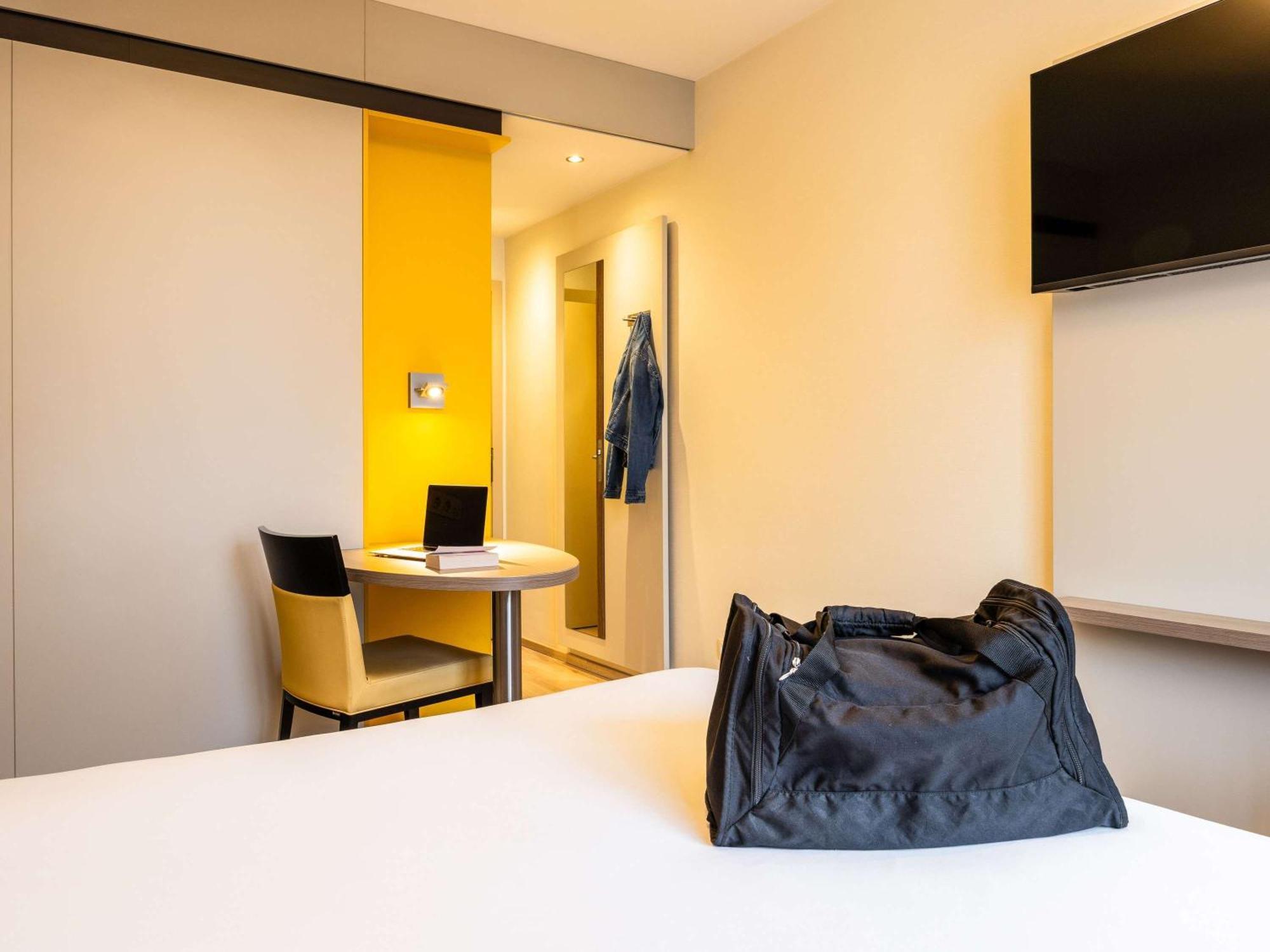 Ibis Styles Hotel Brussels Centre Stephanie Saint-Gilles Exterior photo