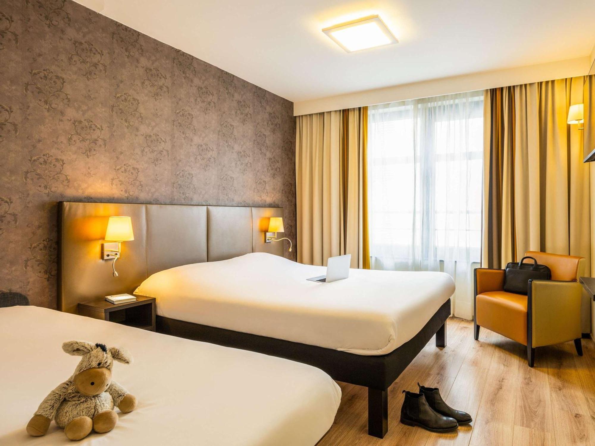 Ibis Styles Hotel Brussels Centre Stephanie Saint-Gilles Exterior photo