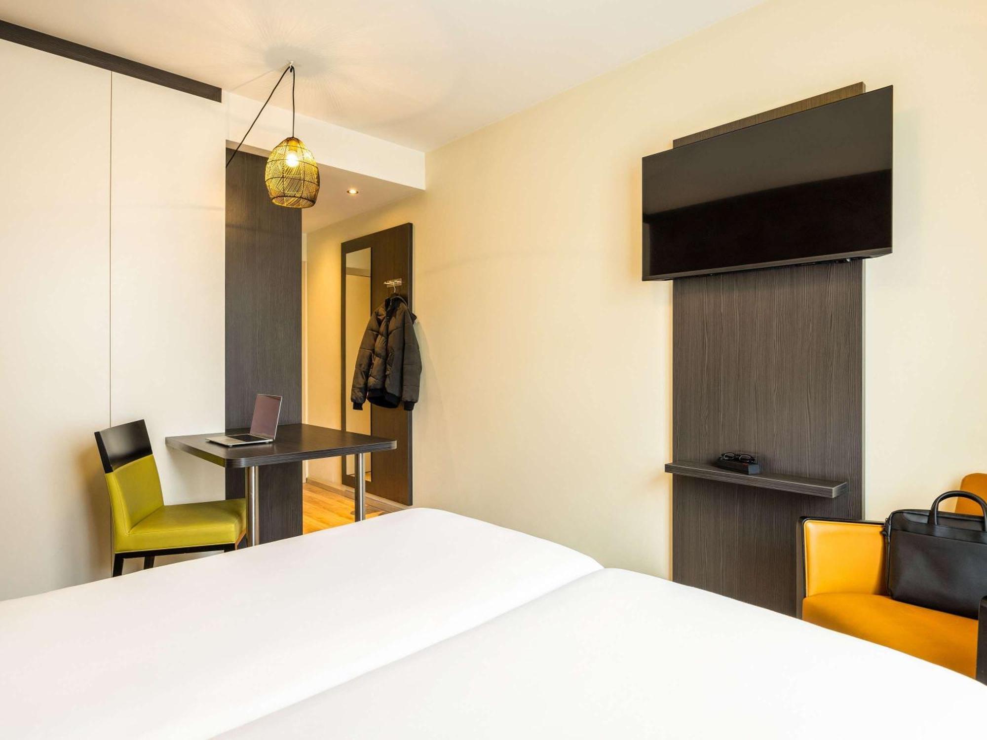 Ibis Styles Hotel Brussels Centre Stephanie Saint-Gilles Exterior photo