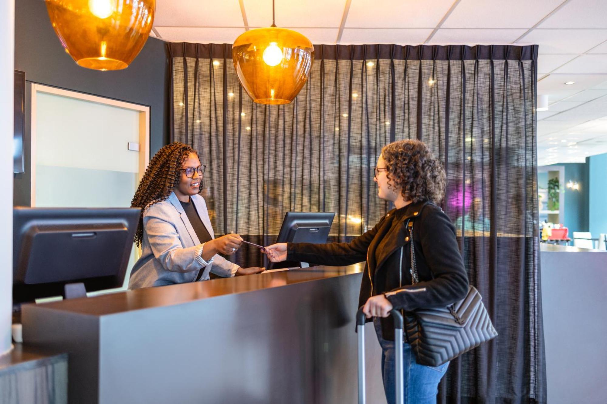 Ibis Styles Hotel Brussels Centre Stephanie Saint-Gilles Exterior photo