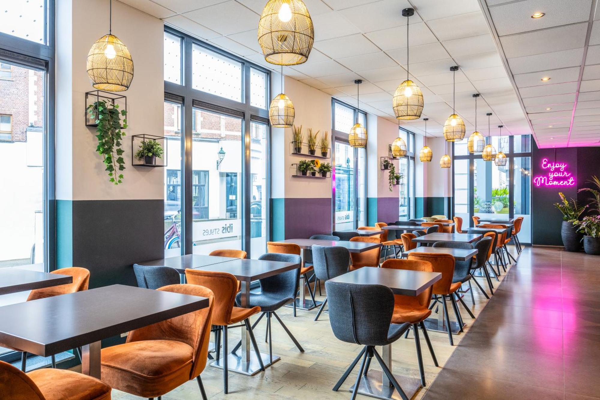 Ibis Styles Hotel Brussels Centre Stephanie Saint-Gilles Exterior photo