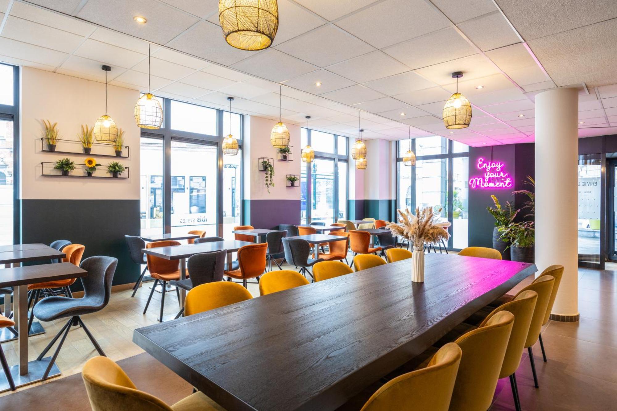 Ibis Styles Hotel Brussels Centre Stephanie Saint-Gilles Exterior photo