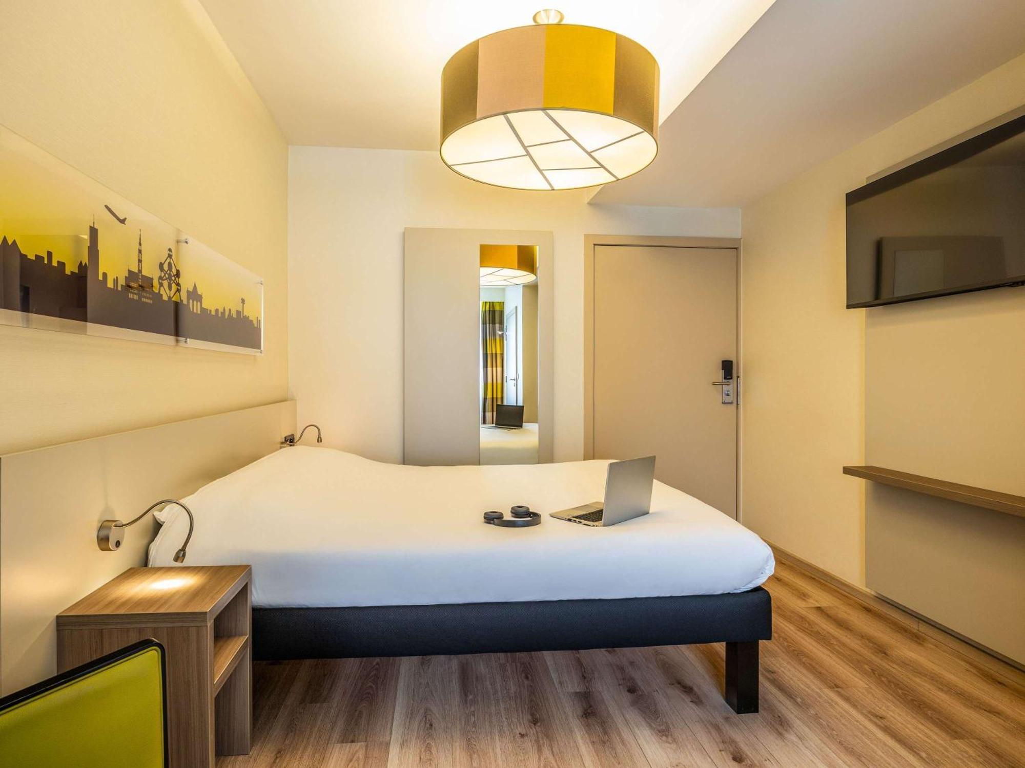 Ibis Styles Hotel Brussels Centre Stephanie Saint-Gilles Exterior photo