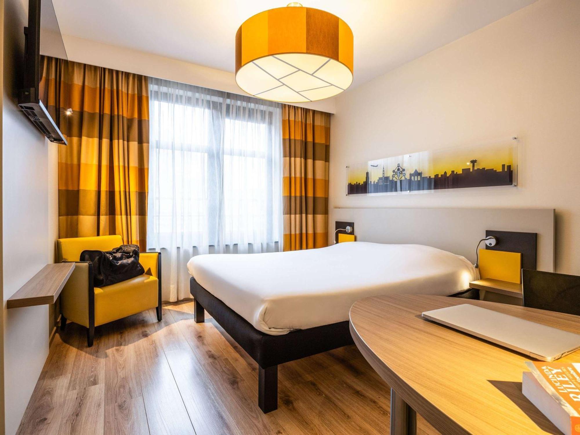 Ibis Styles Hotel Brussels Centre Stephanie Saint-Gilles Exterior photo